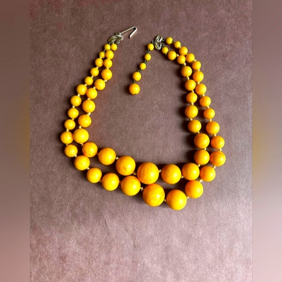 West Germany Two Strand Graduated Yellow Lucite Beads Necklace 15" - Picture 1 of 6